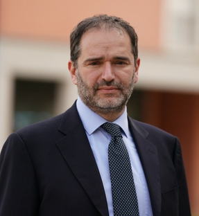 Dr. Andrea Rosati
